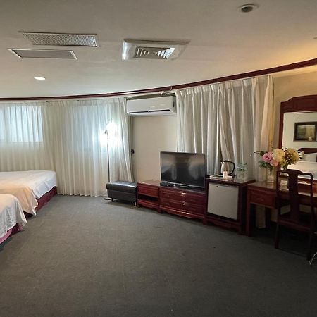 River Hotel Chiayi City Exteriör bild