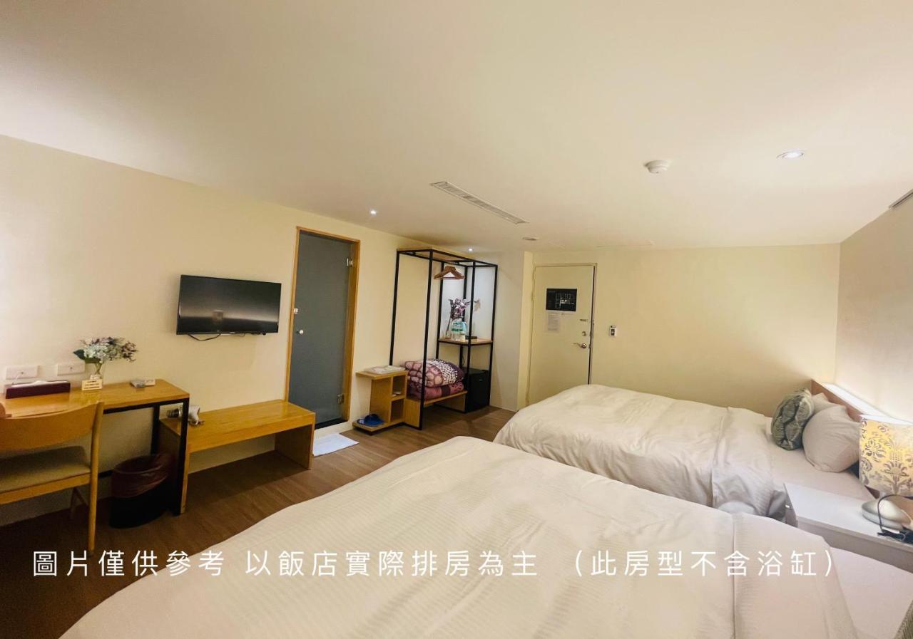 River Hotel Chiayi City Exteriör bild