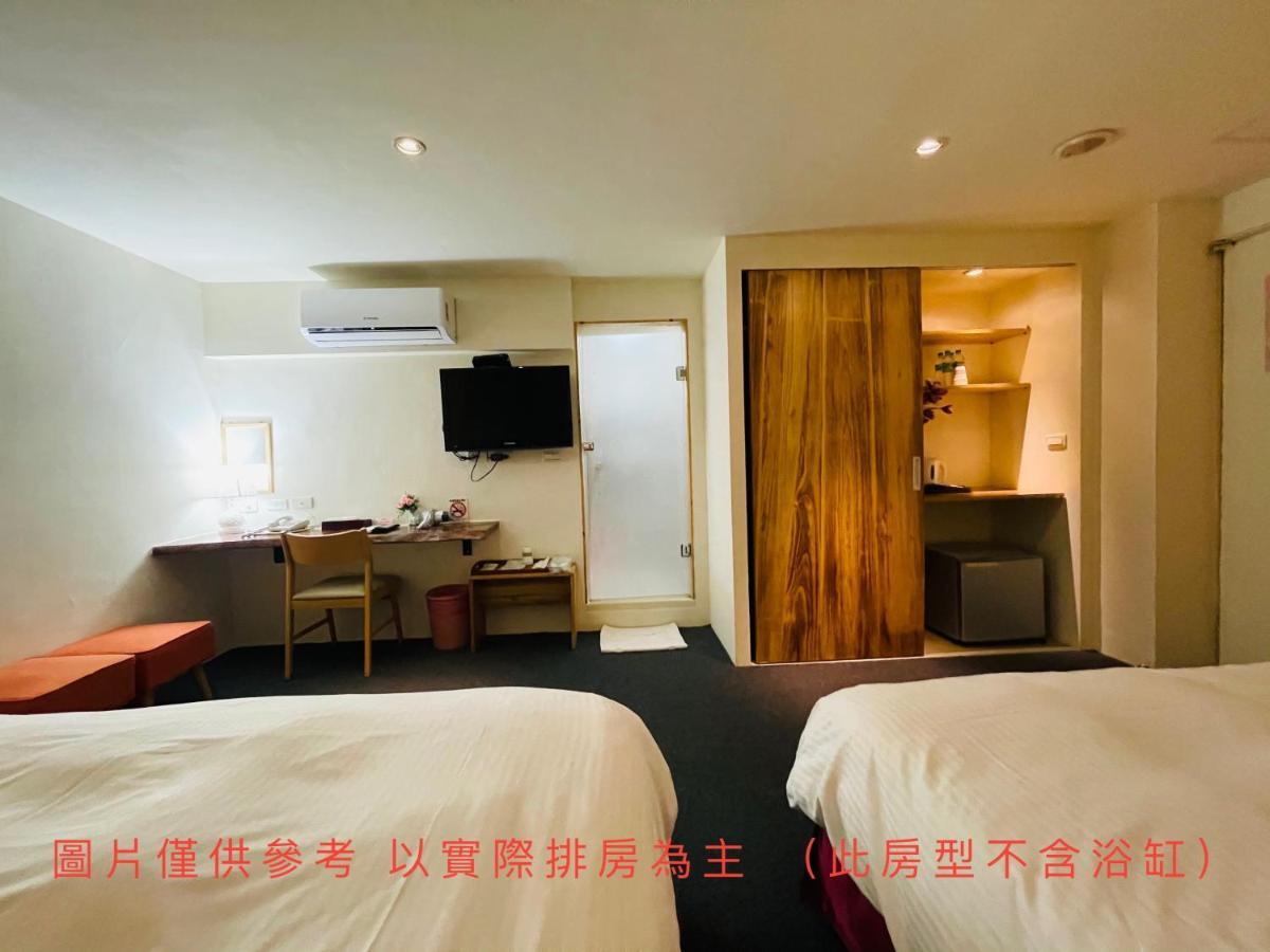 River Hotel Chiayi City Exteriör bild
