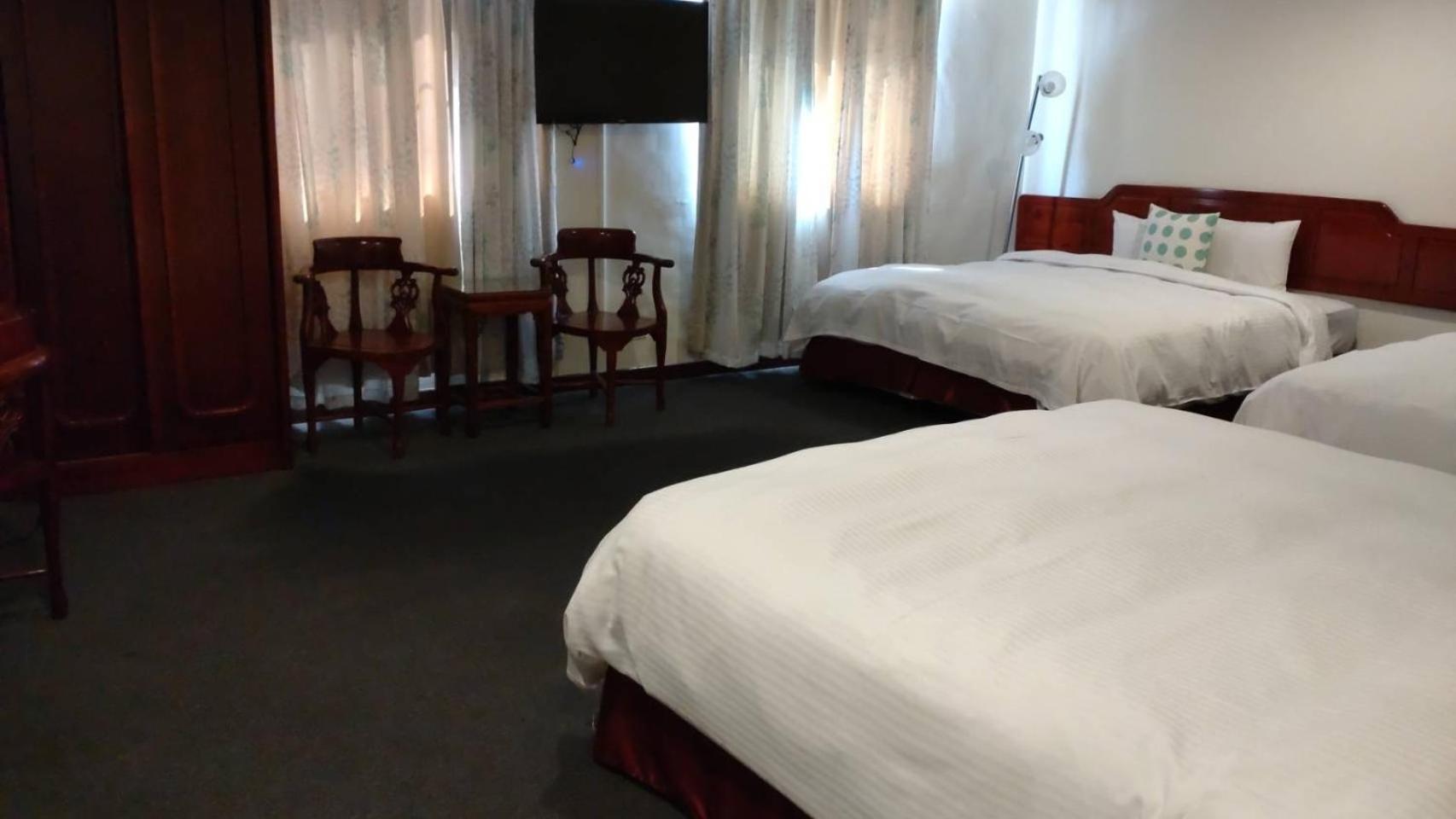 River Hotel Chiayi City Exteriör bild
