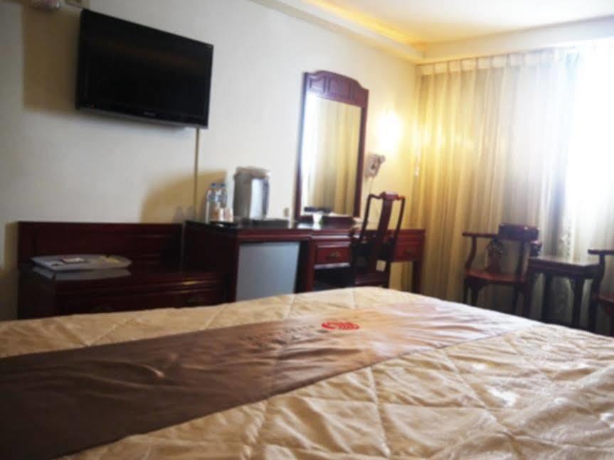 River Hotel Chiayi City Exteriör bild