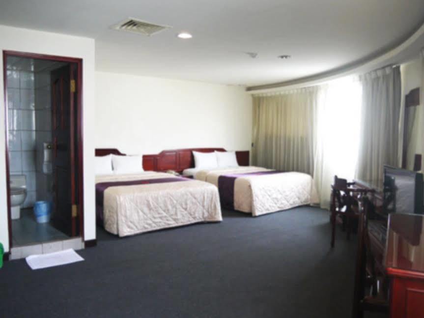 River Hotel Chiayi City Exteriör bild