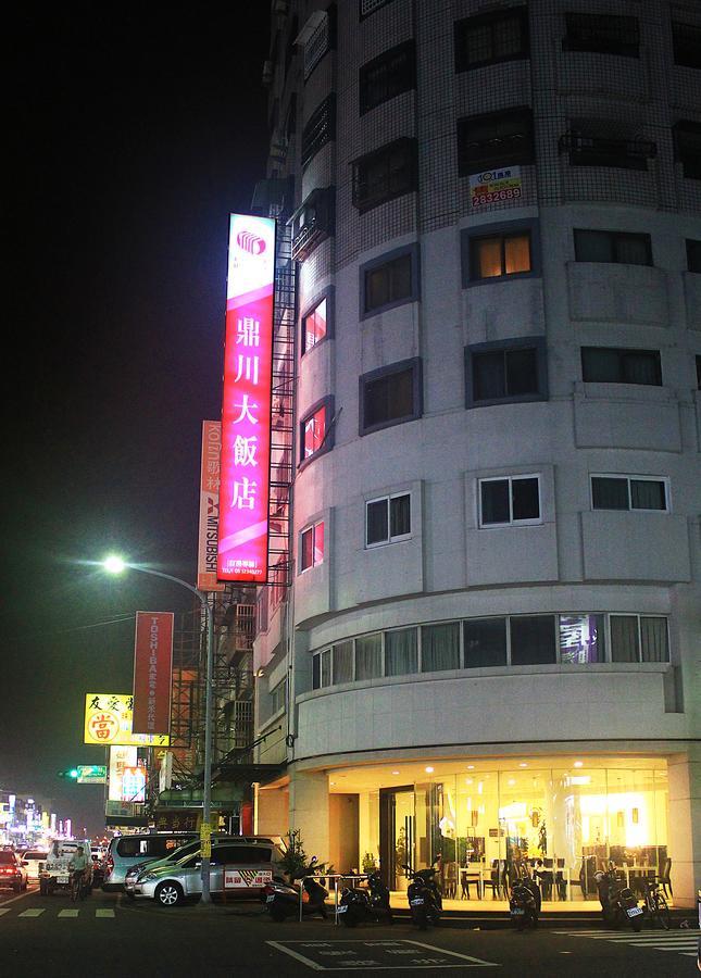 River Hotel Chiayi City Exteriör bild